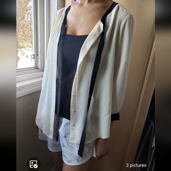 Aritzia Babaton 100 Silk  ream and Bla k Womens Top - Picture 9 of 11